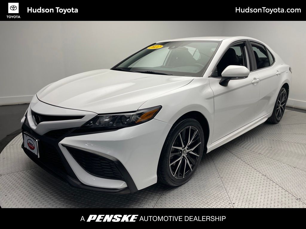 2022 Toyota Camry SE -
                Jersey City, NJ