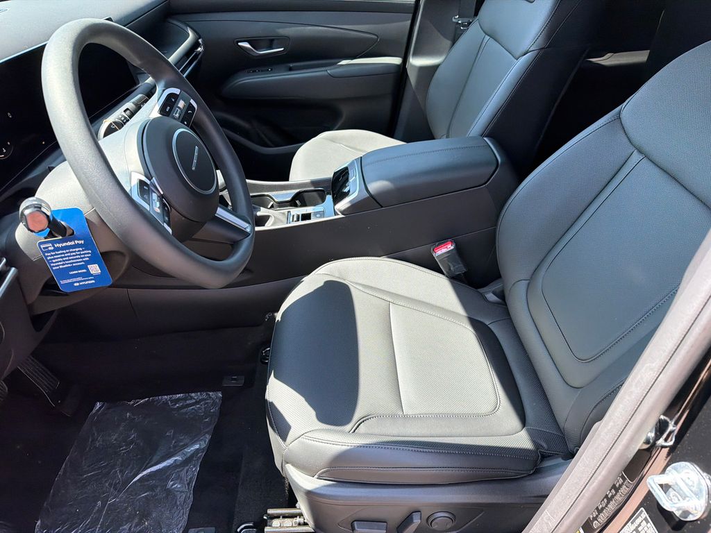 New 2026 Black HYUNDAI SEL image 10