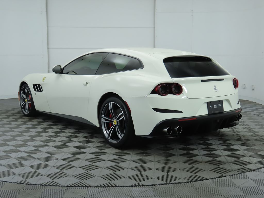 2019 Ferrari GTC4Lusso  7