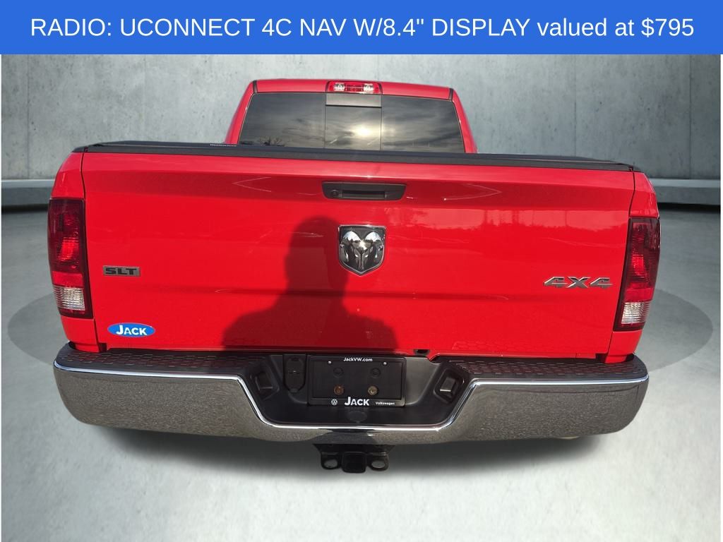 2020 Ram 1500 Classic SLT photo 4