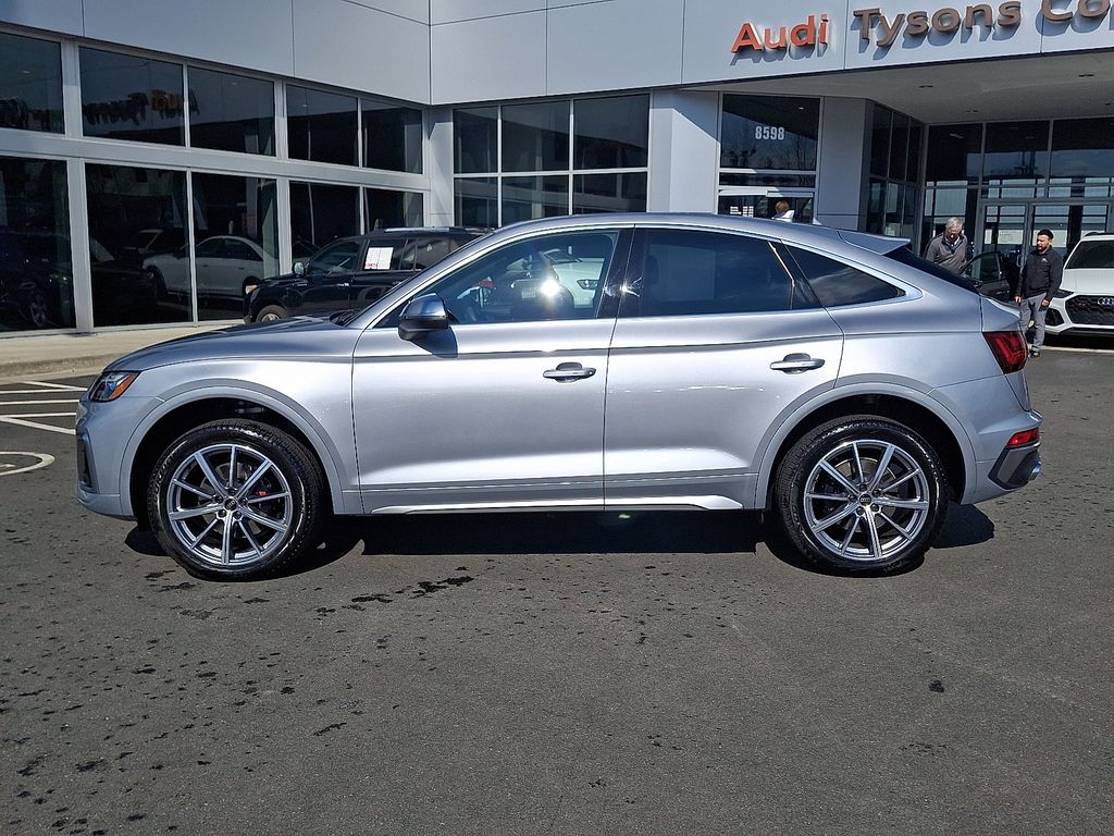 Thumbnail: 2024 Audi SQ5 - 7