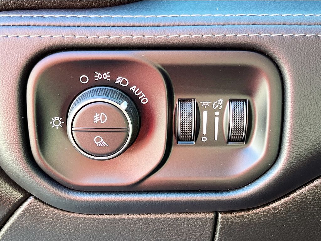 2023 Ram 2500 Limited - 9