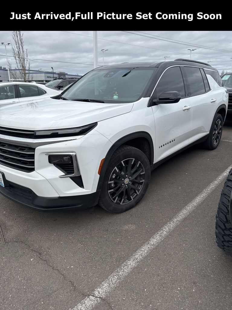 2025 Chevrolet Traverse LT FWD