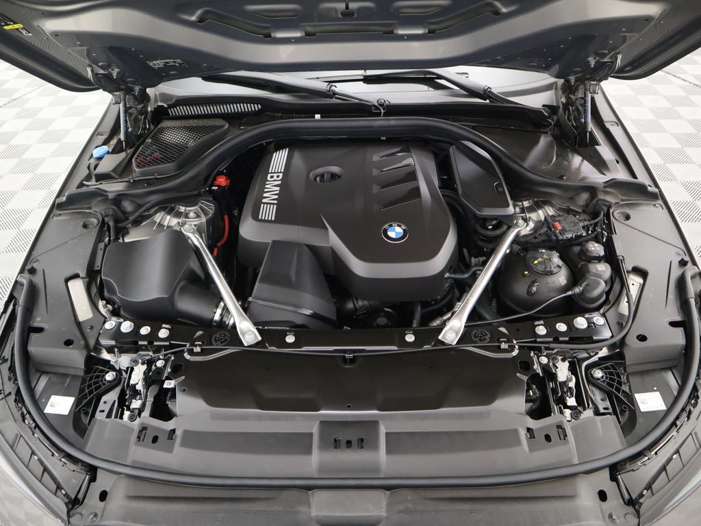 Thumbnail: 2025 BMW 5 Series - 30