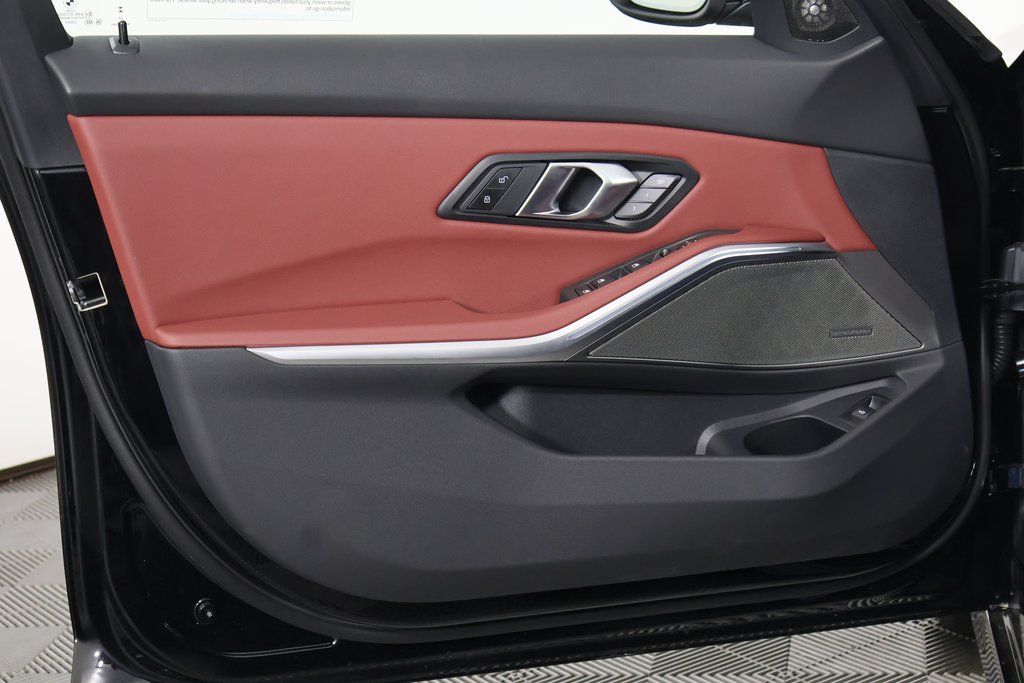 Thumbnail: 2026 BMW 3 Series - 7