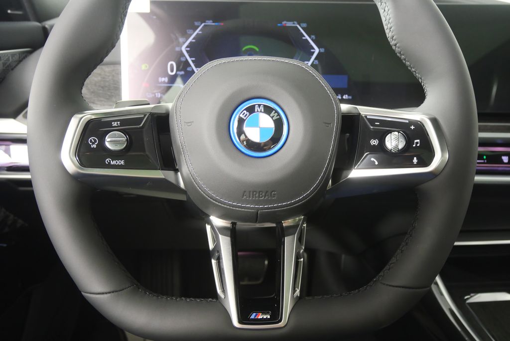 Thumbnail: 2026 BMW i7 - 19