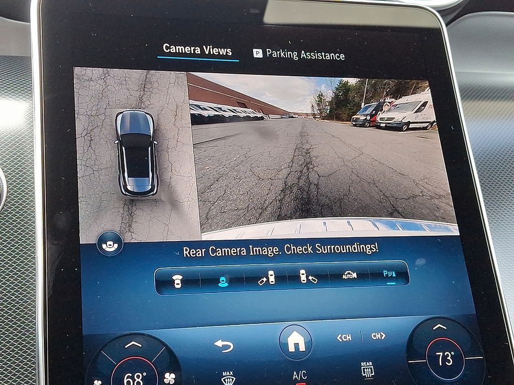 Thumbnail: 2025 Mercedes-Benz GLC - 15