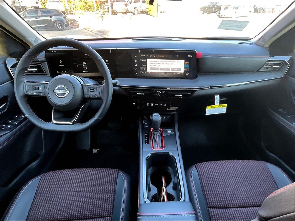 2025 Nissan Kicks — photo 11