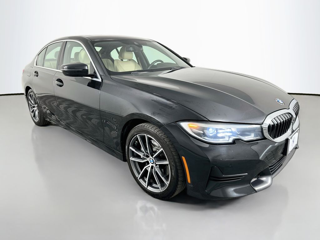 Thumbnail: 2022 BMW 3 Series - 3