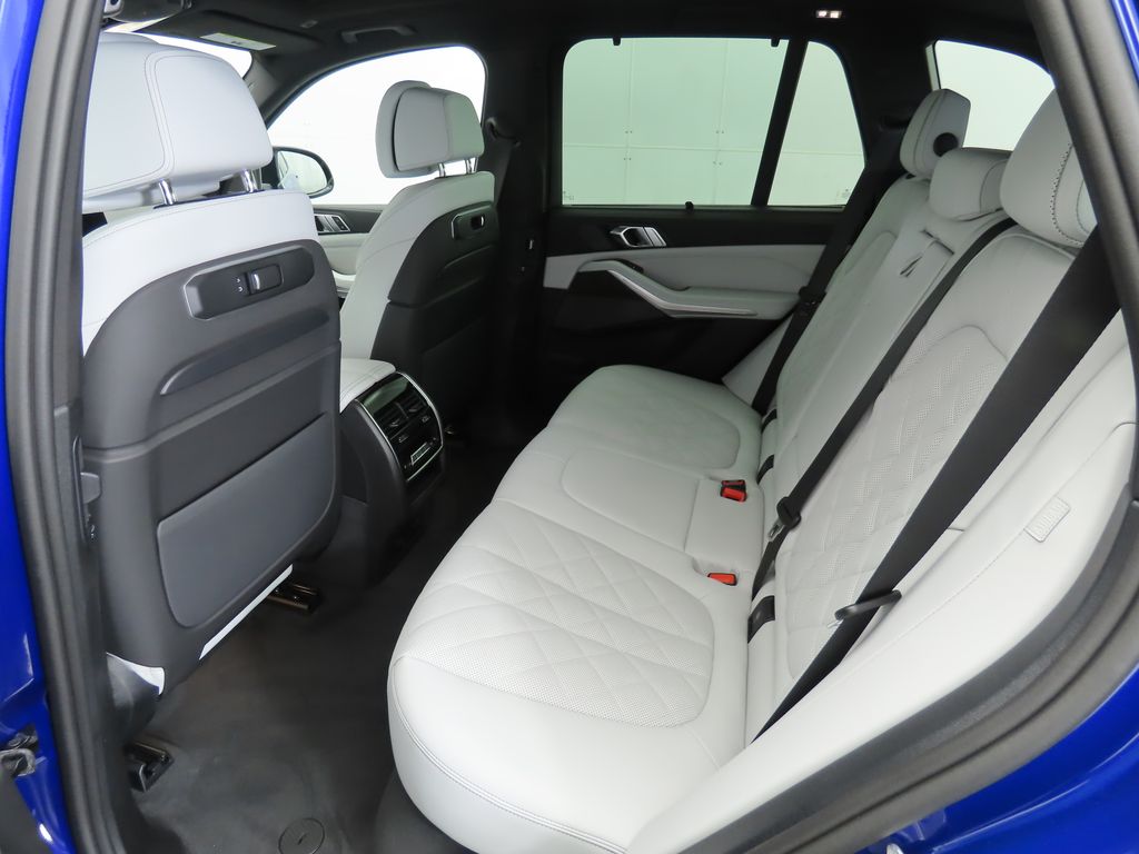 2025 BMW X5 M60i 20