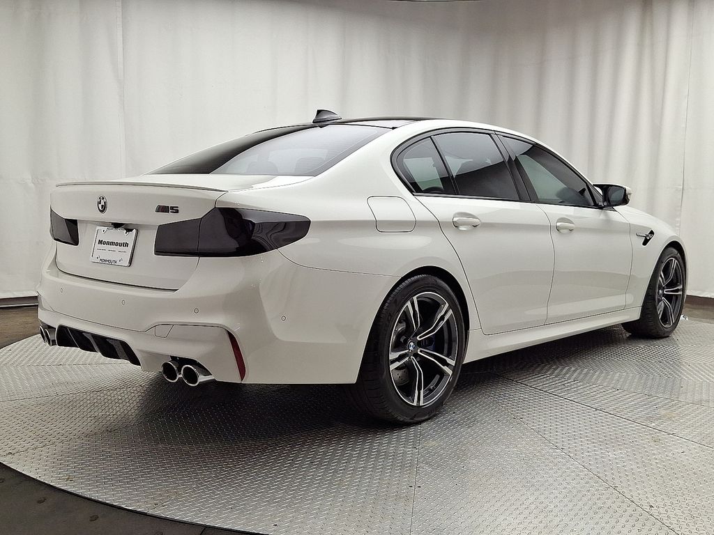 Thumbnail: 2019 BMW M5 - 4