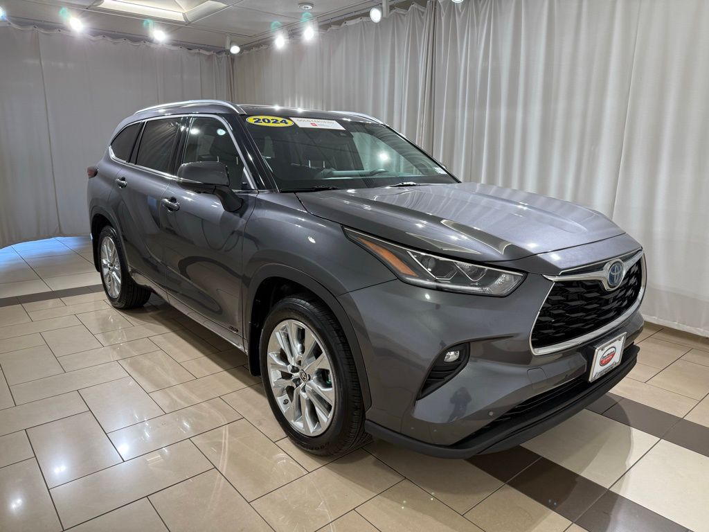 2024 Toyota Highlander Limited 7