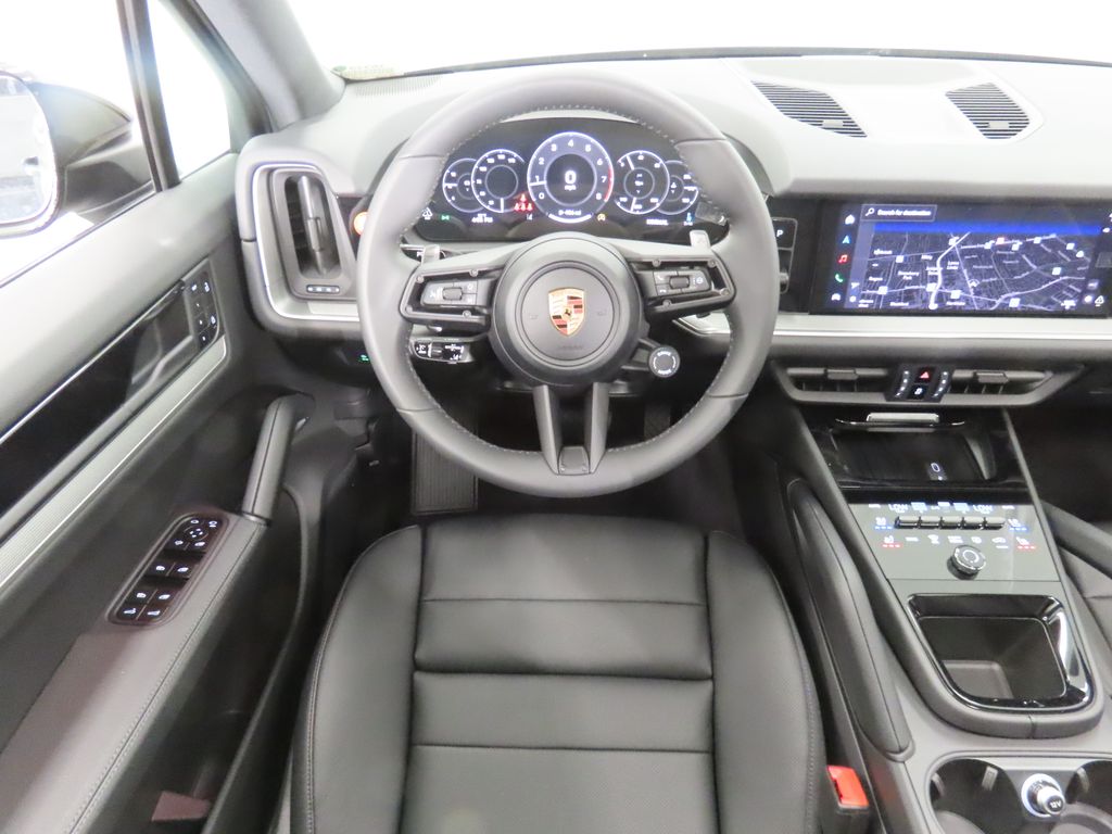Thumbnail: 2026 Porsche Cayenne - 17