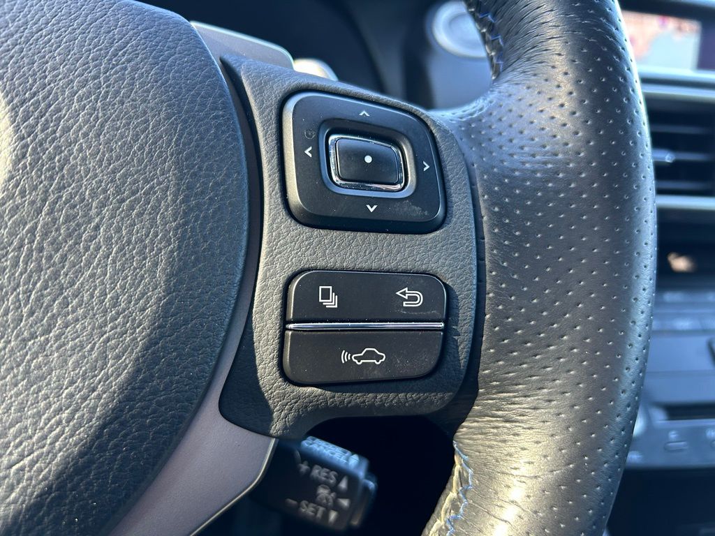 Thumbnail: 2016 Lexus RC - 20