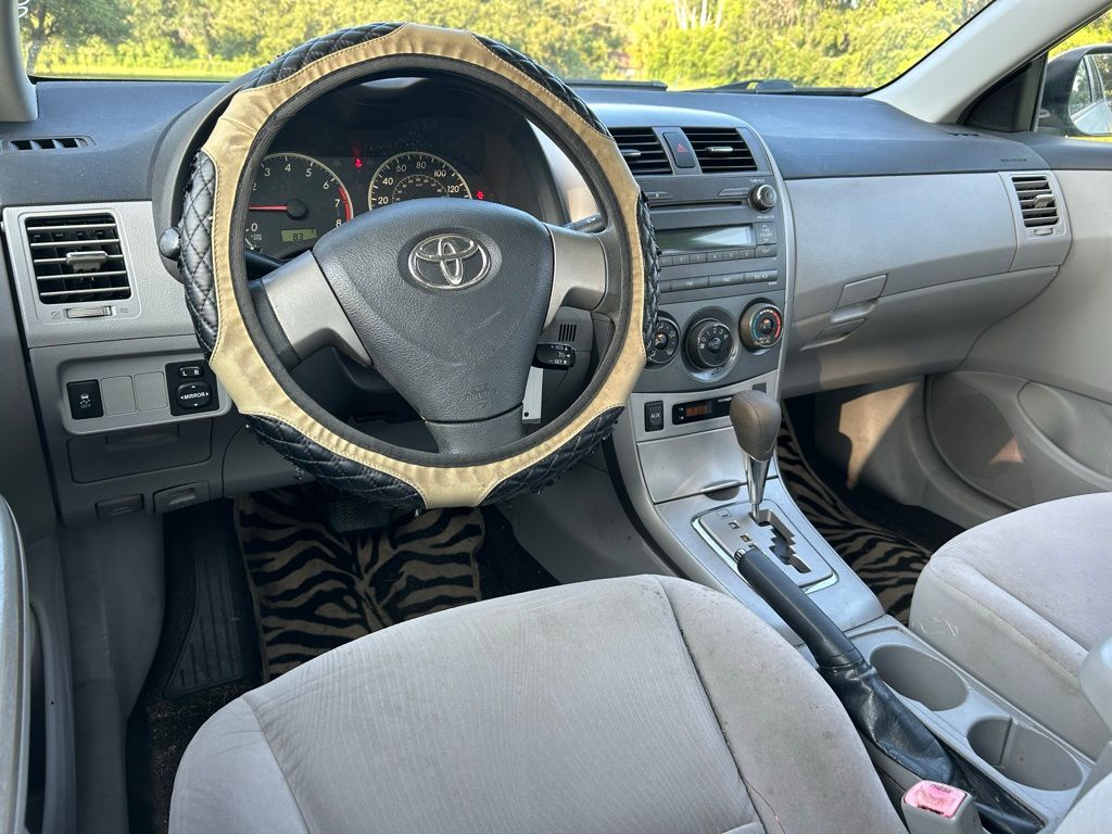 Thumbnail: 2011 Toyota Corolla - 11
