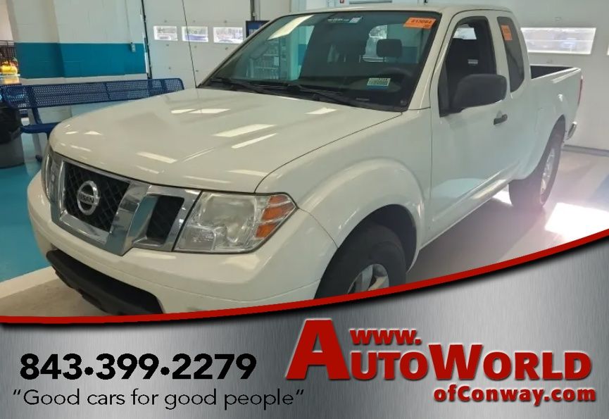 Glacier White 2015 Nissan Frontier S King Cab Pickup Truck 4X2 5-Speed Manual Overdrive