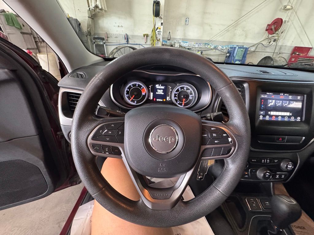 Used 2019 Jeep Cherokee SUV
