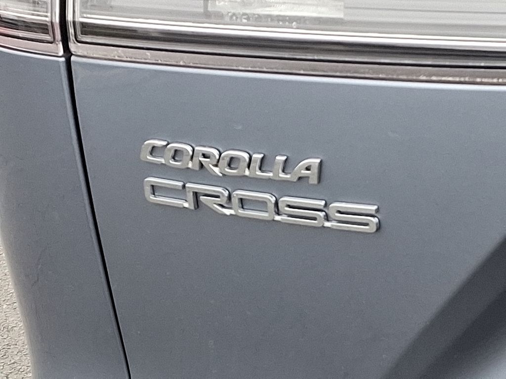 Thumbnail: 2023 Toyota Corolla Cross - 32