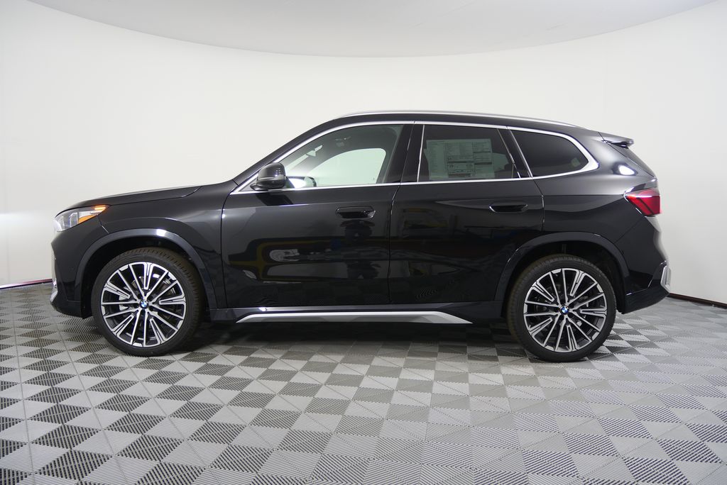 Thumbnail: 2026 BMW X1 - 6
