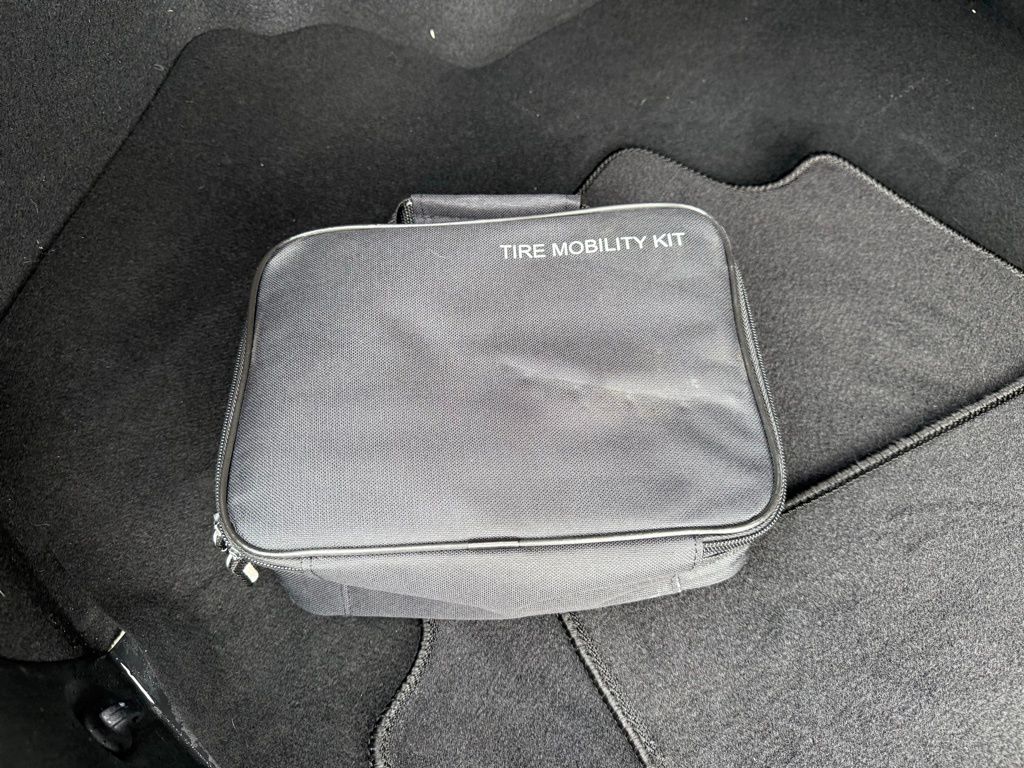 Thumbnail: 2020 Kia Optima - 26