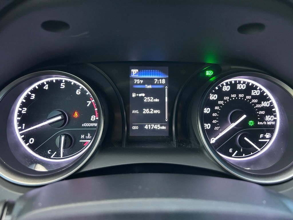 Thumbnail: 2023 Toyota Camry - 23