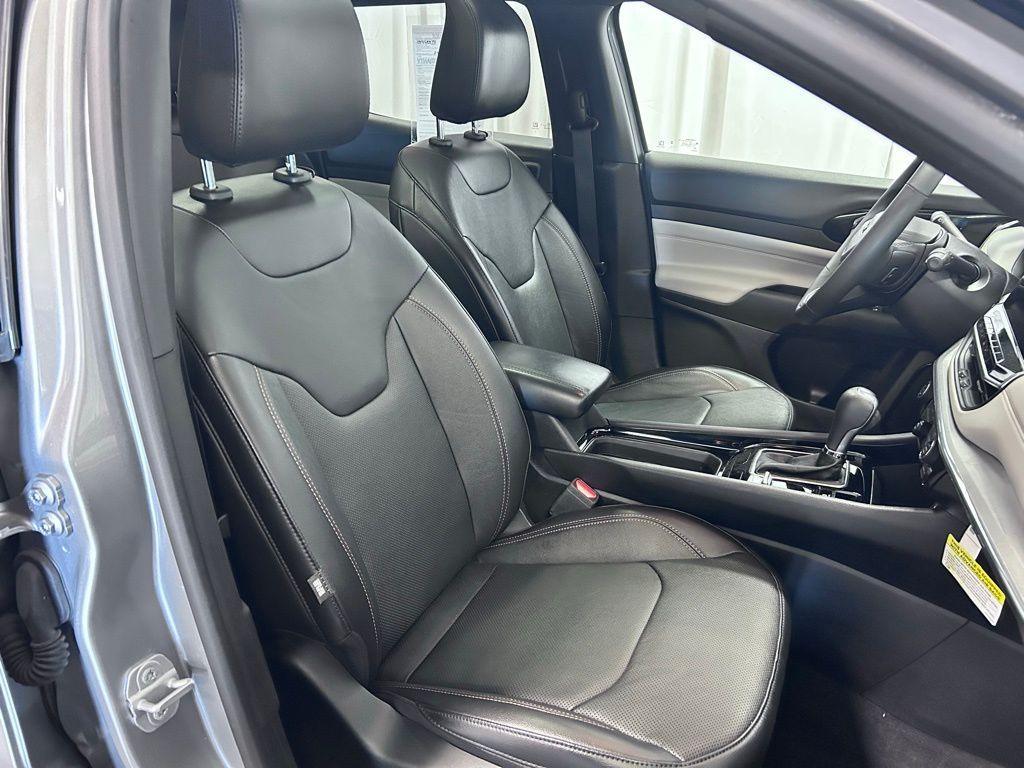 used 2023 Jeep Compass car, priced at $24,999