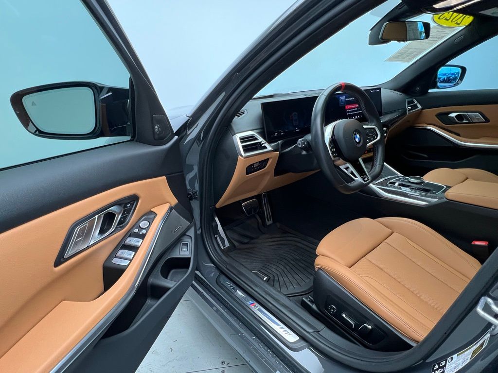 Thumbnail: 2025 BMW 3 Series - 22