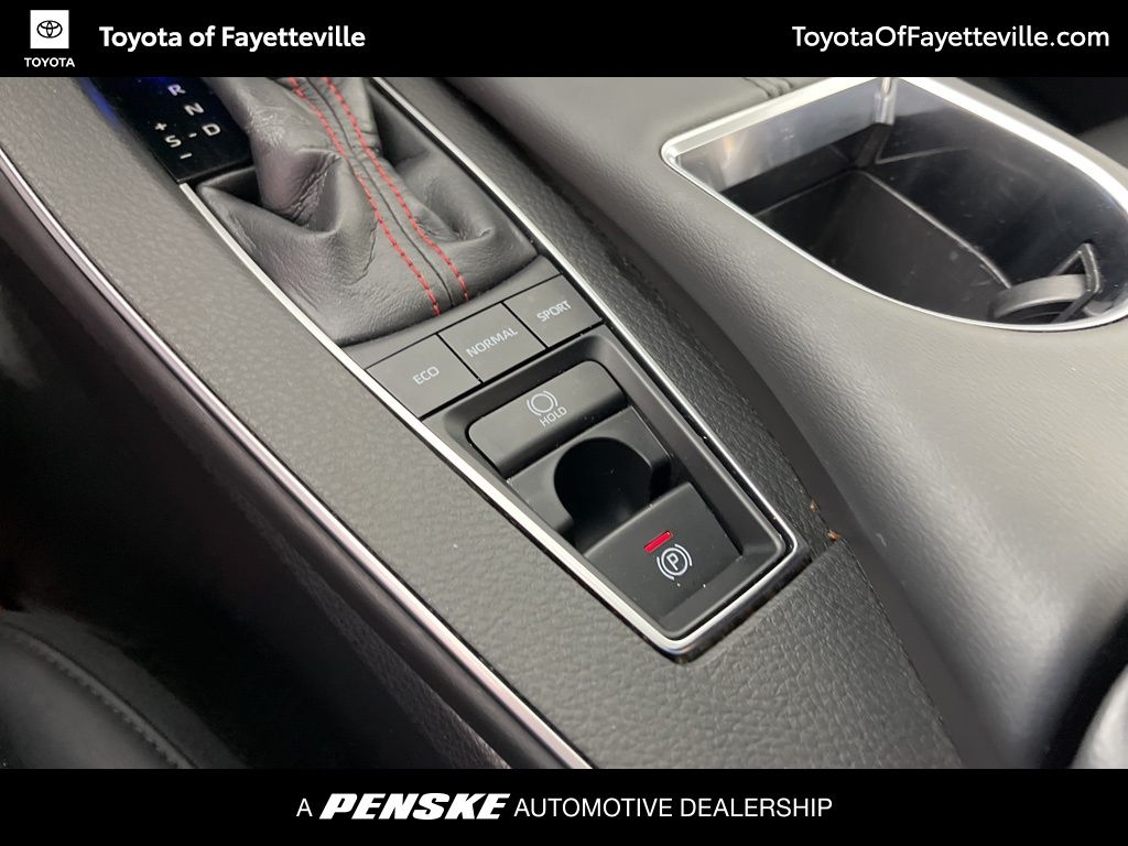 Thumbnail: 2021 Toyota Avalon - 32