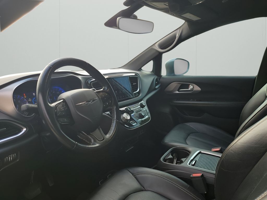 Used Car 2019 Chrysler Pacifica  Touring L Plus For Sale Under $20,000 In Austin, Texas