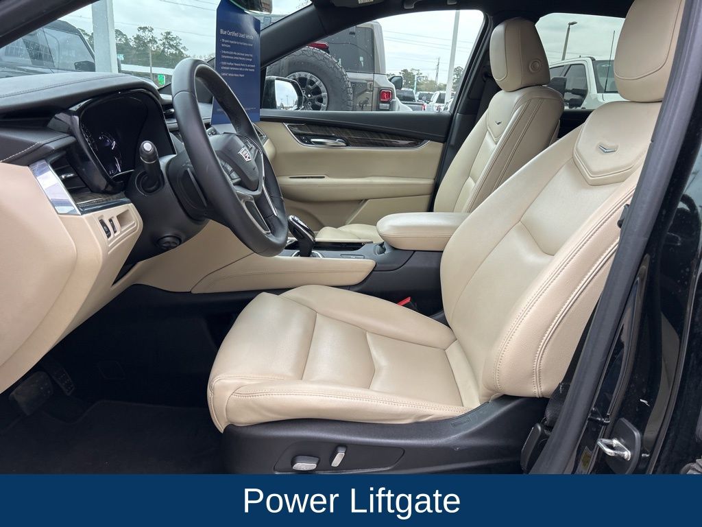 2017 Cadillac XT5 Standard