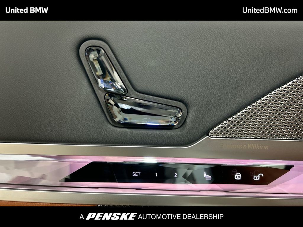 Thumbnail: 2025 BMW 7 Series - 12