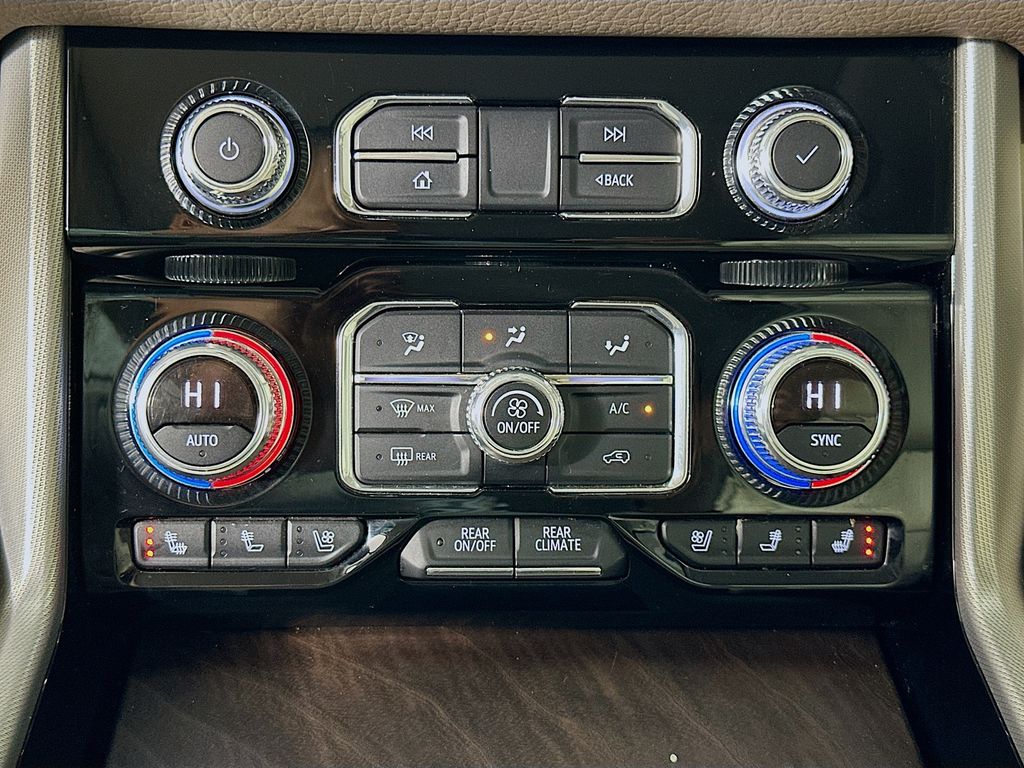 Thumbnail: 2021 GMC Yukon XL - 16