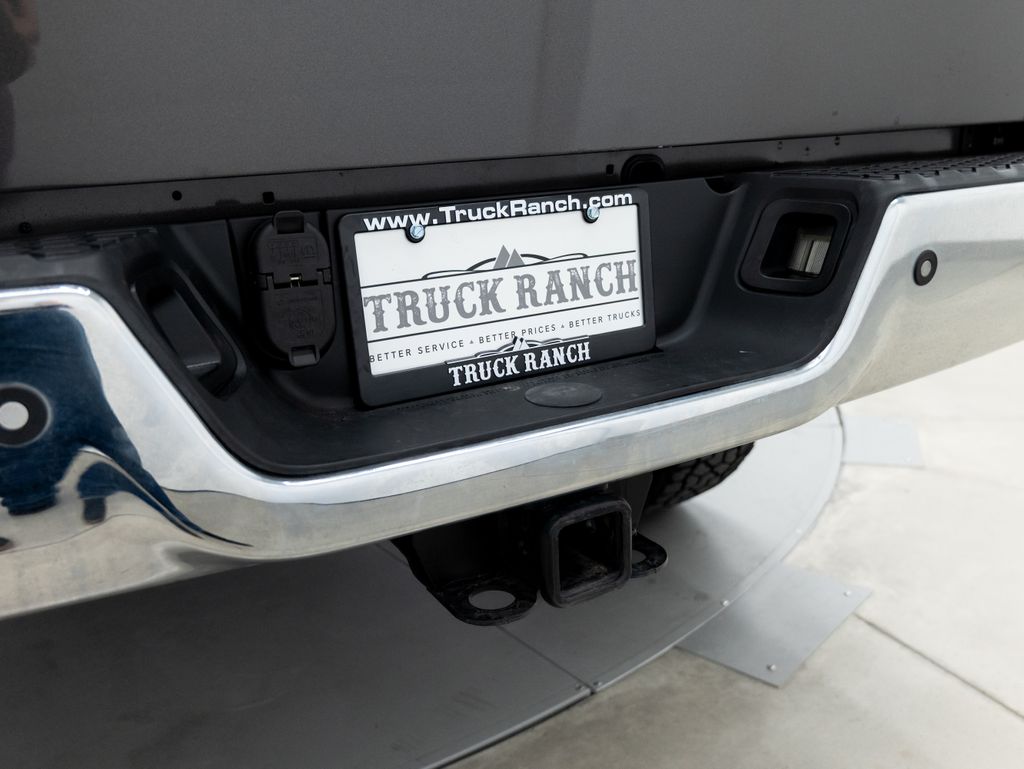 2018 Granite Crystal Metallic Clearcoat Ram 2500 Laramie 4X4 Truck