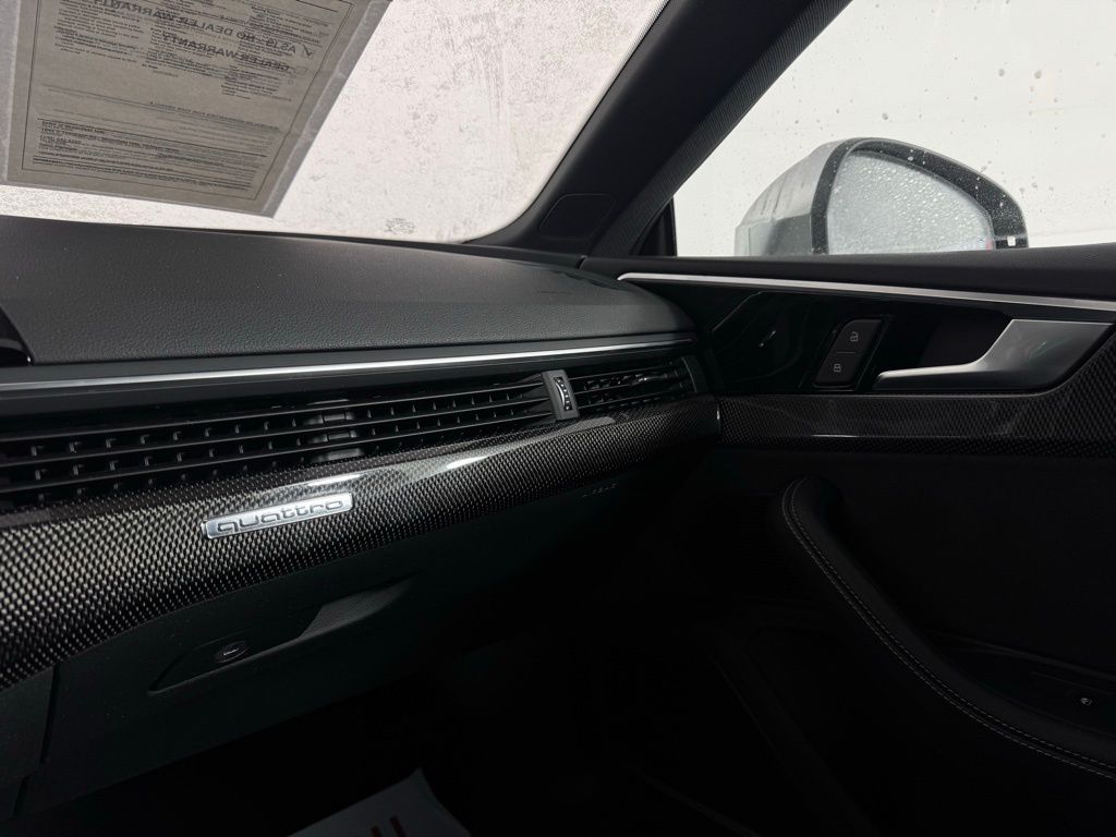 Thumbnail: 2022 Audi S5 - 22