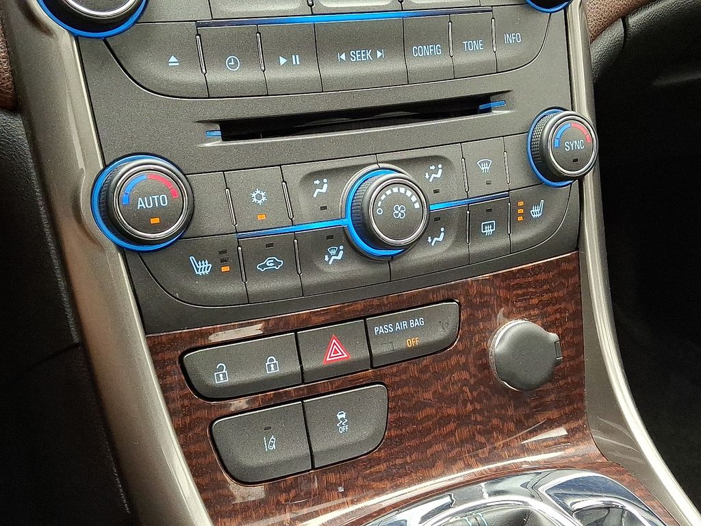 Thumbnail: 2013 Chevrolet Malibu - 16