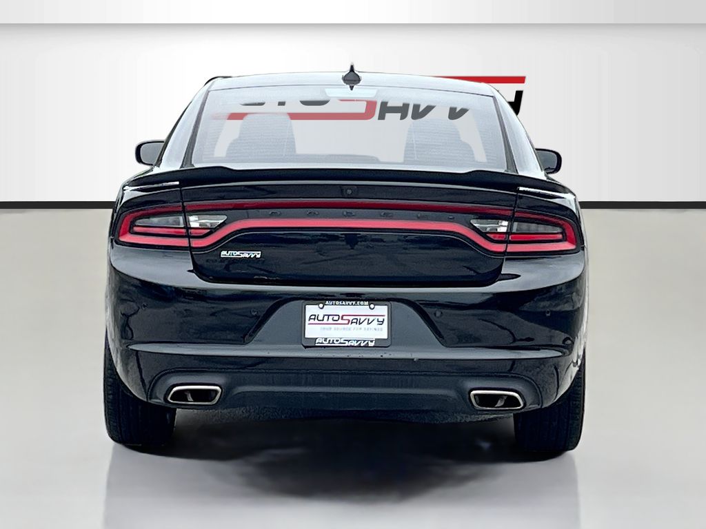 Used 2023 Black Dodge SXT image 6
