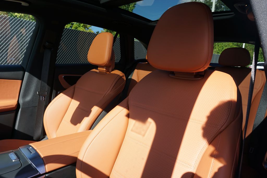 Thumbnail: 2026 Mercedes-Benz GLC - 11