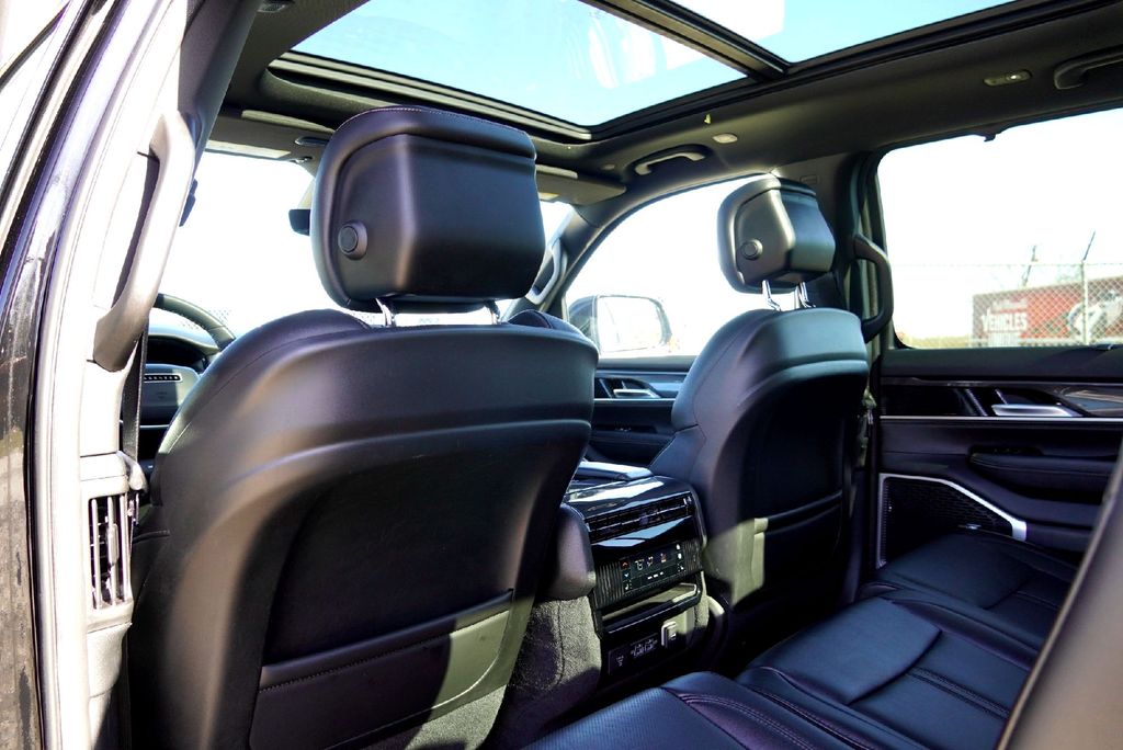 Used Car 2022 Jeep Wagoneer  Series I For Sale Under $40,000 In Taylor, Texas