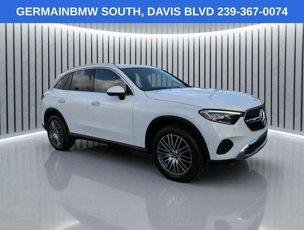 Used 2025 White Mercedes-Benz GLC 300 image 3