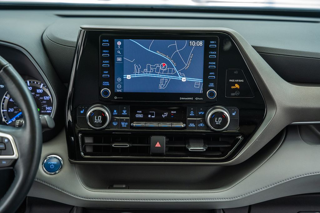 ToyotaHighlander Hybrid23
