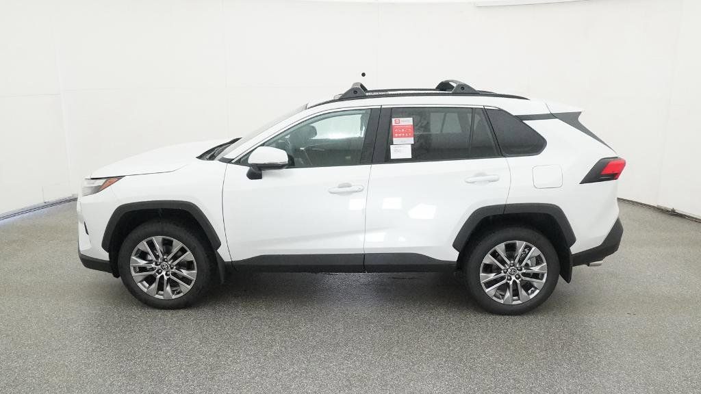 Thumbnail: 2025 Toyota RAV4 - 3