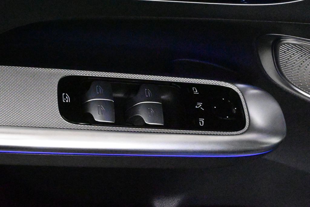 Thumbnail: 2026 Mercedes-Benz GLC - 31