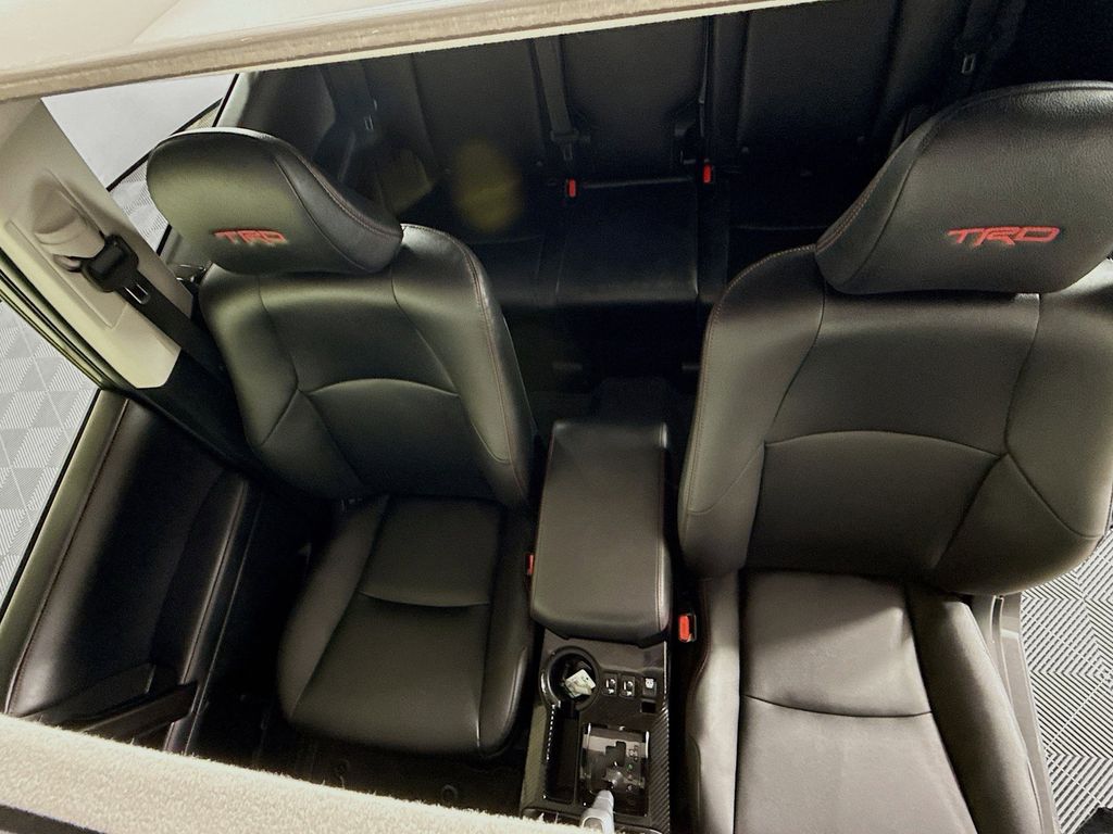 Thumbnail: 2023 Toyota 4Runner - 22