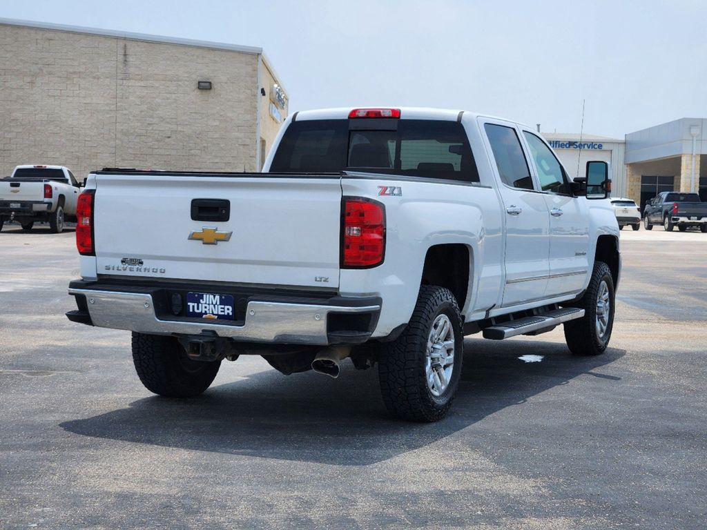 2018 Chevrolet Silverado 3500HD LTZ 5