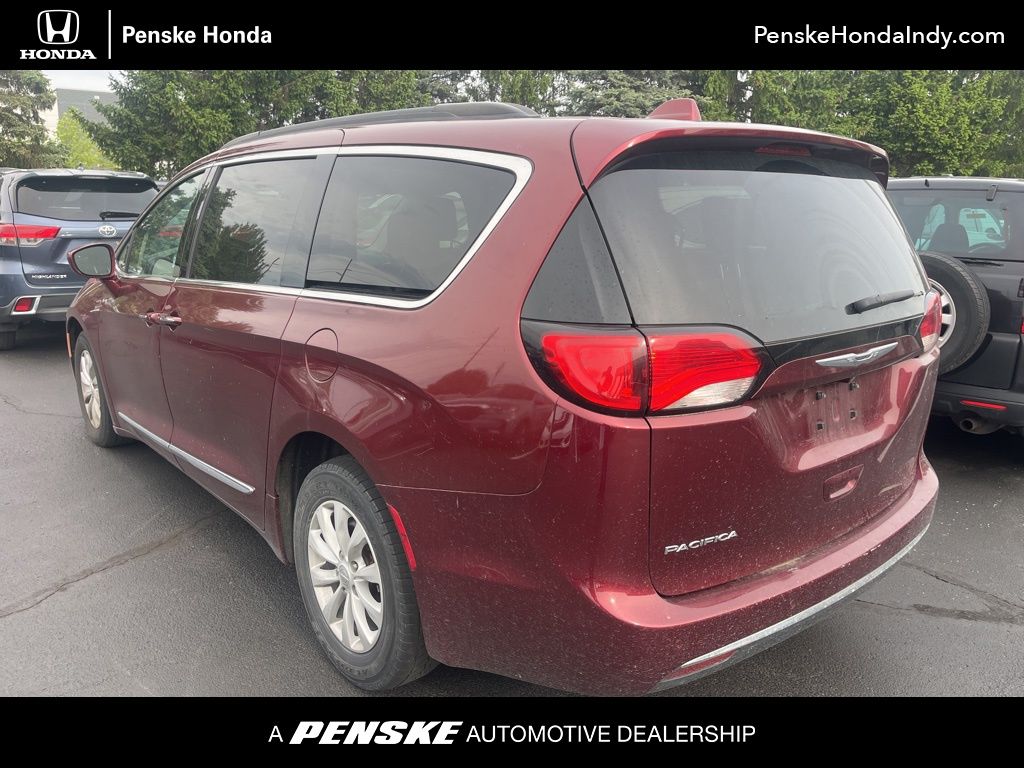 2017 Chrysler Pacifica Touring L -
                  Indianapolis, IN