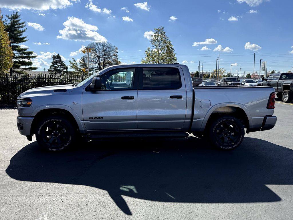 View vehicle photo 4