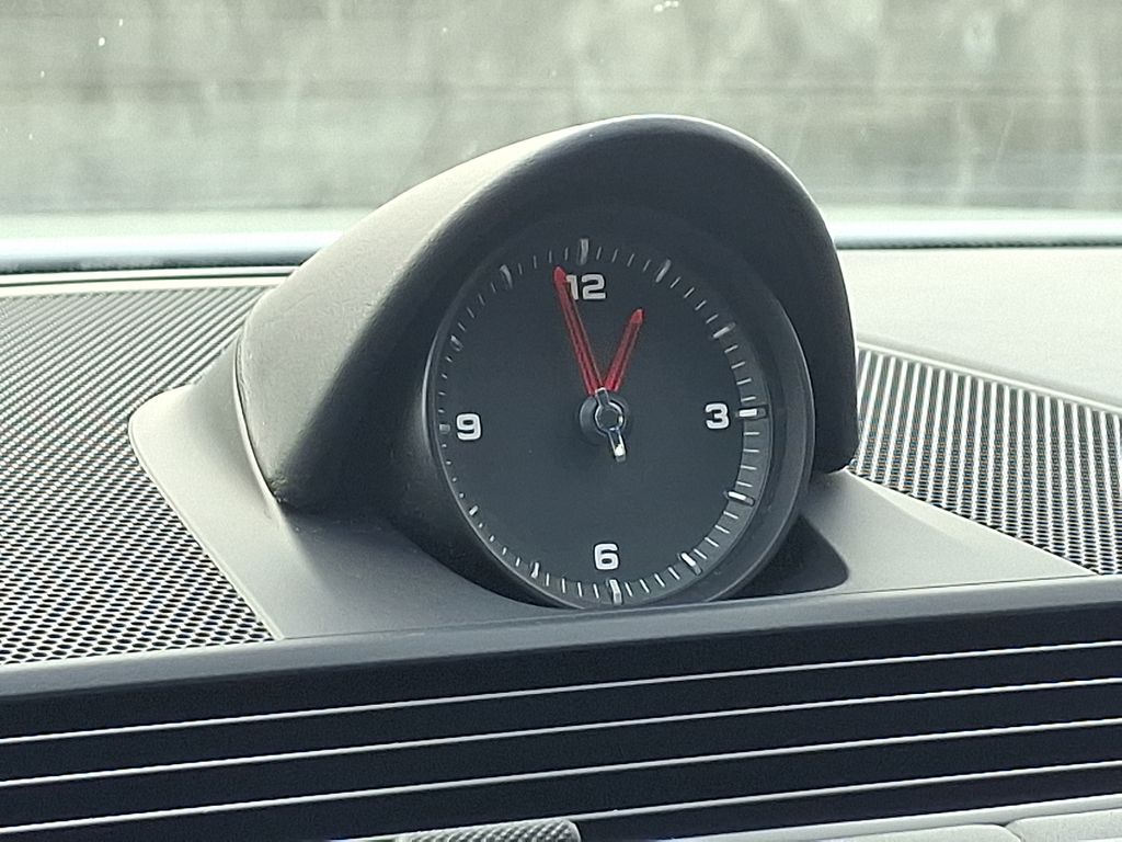 Thumbnail: 2019 Porsche Panamera - 26