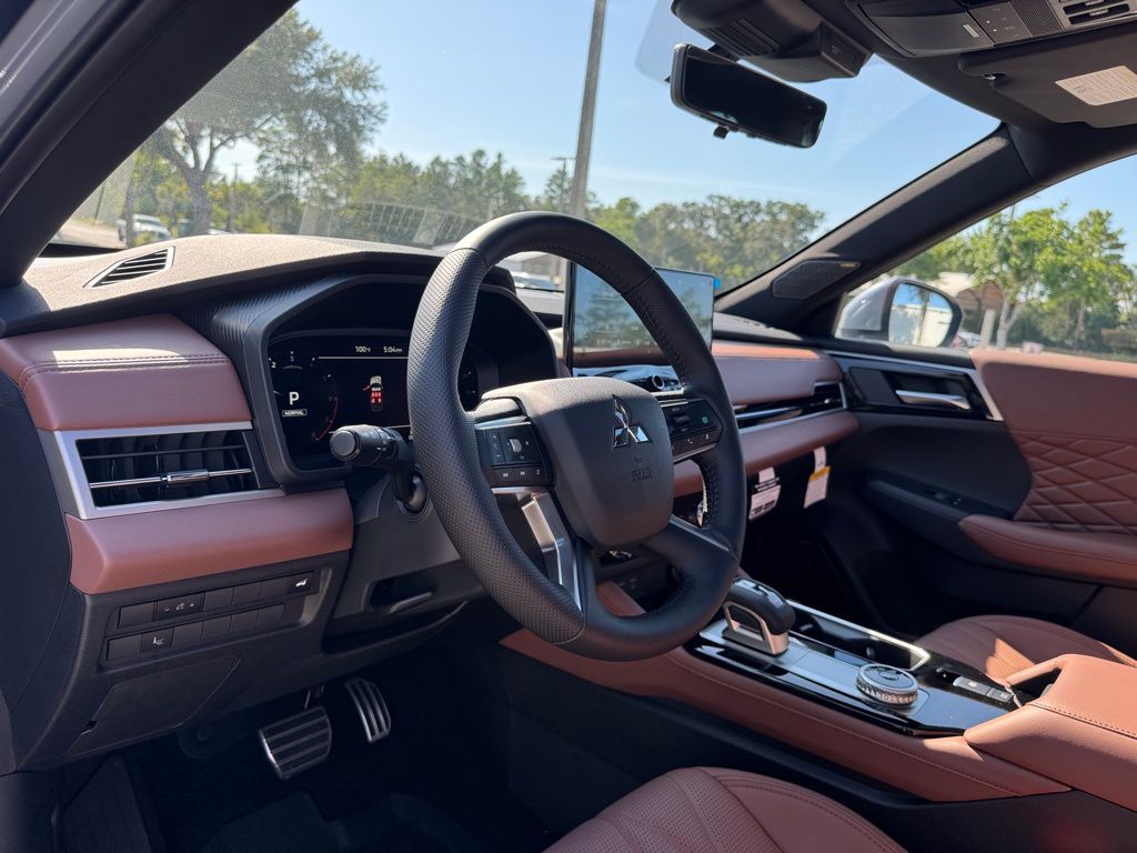 2025 Mitsubishi Outlander SEL photo 24