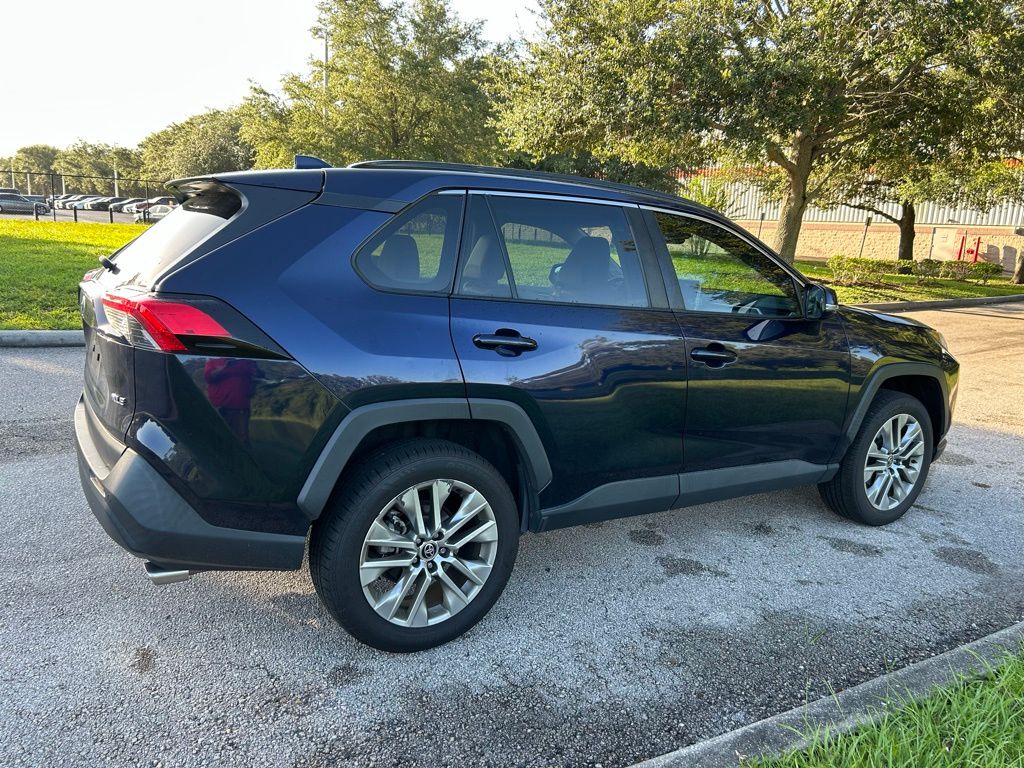 Thumbnail: 2022 Toyota RAV4 - 5