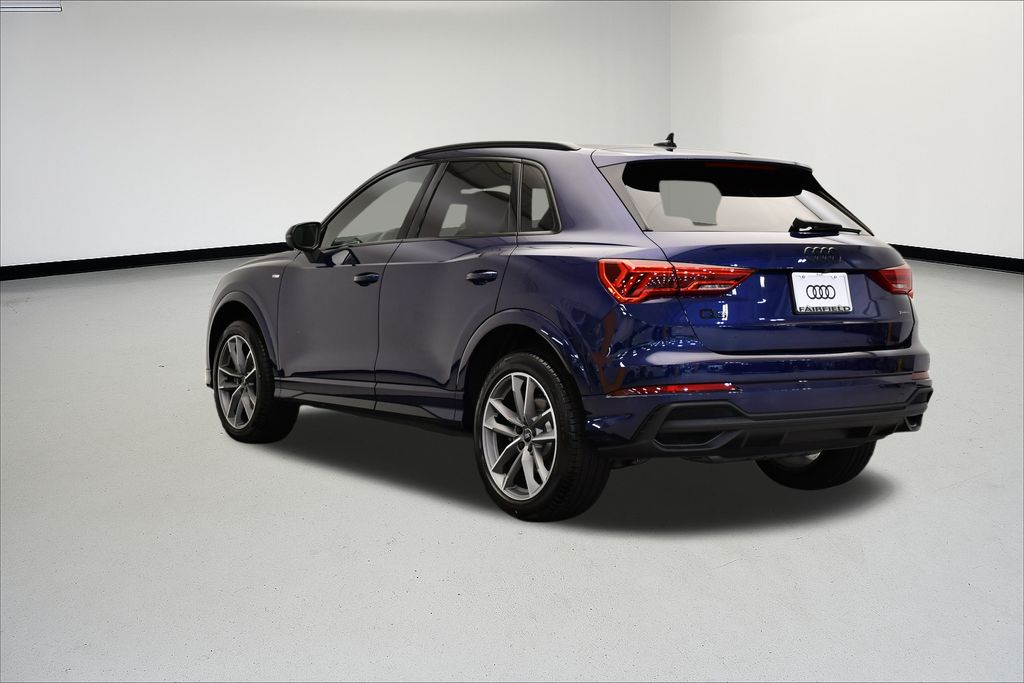 Thumbnail: 2025 Audi Q3 - 3